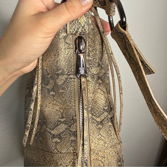 Hobo Lennox Shoulder Bag Snakeskin Print Leather Fringe Metallic Zipper - Picture 9 of 15